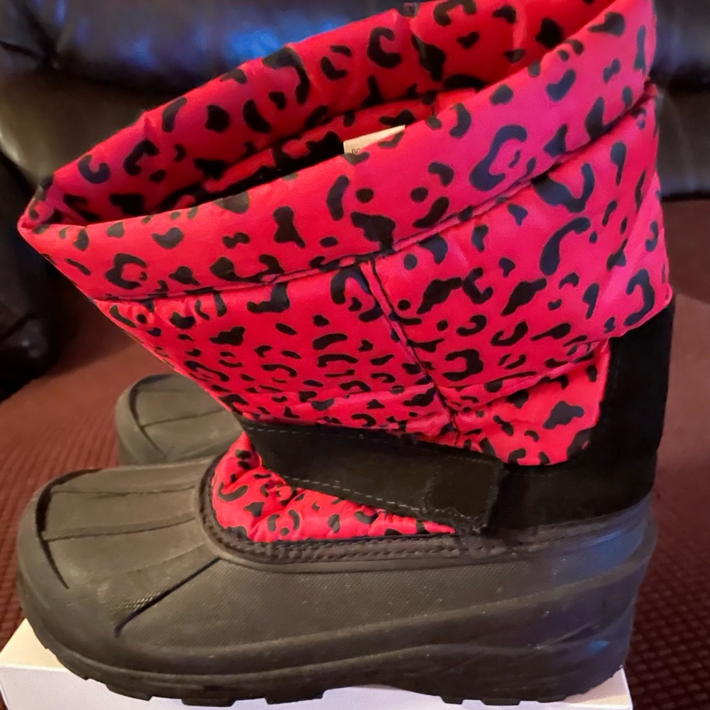 Girls snow boots